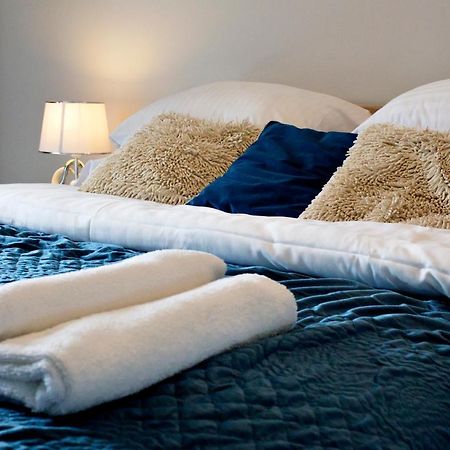 Cybernetyki 6B Serviced Accommodation Warschau Buitenkant foto